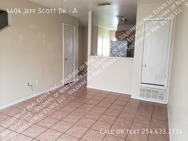 4404 Jeff Scott Dr Killeen, TX 76549 photo 2