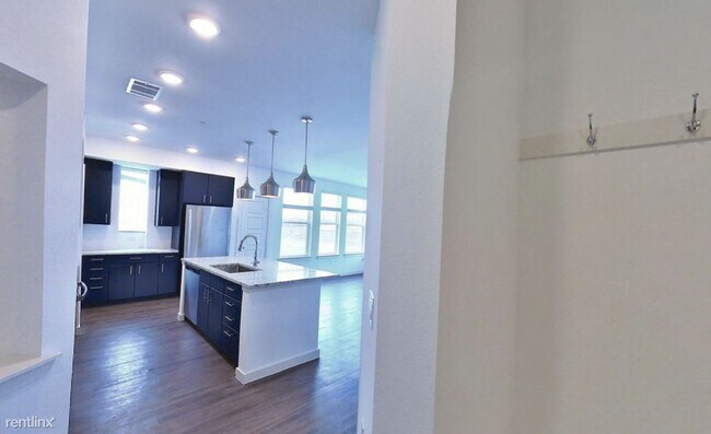 661 Louis Henna Blvd Round Rock, TX 78664 photo 4