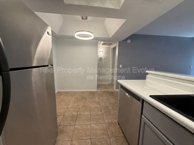 1720 E Thunderbird Rd Phoenix, AZ 85022 photo 4