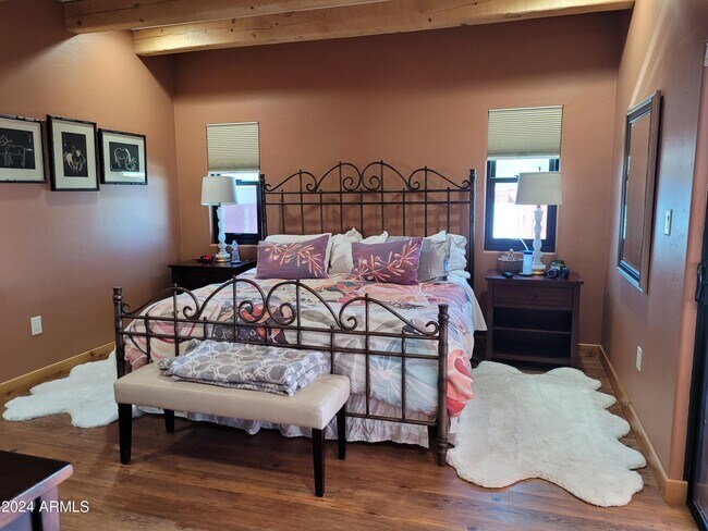 640 N Atchison Cir Wickenburg, AZ 85390 photo 5