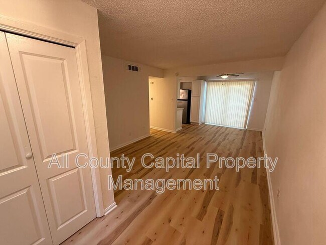 2707 Windswept Cove Austin, TX 78745 photo 2