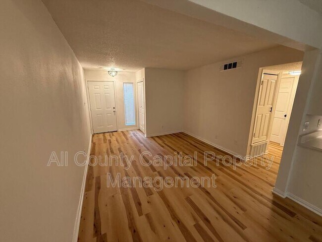 2707 Windswept Cove Austin, TX 78745 photo 3