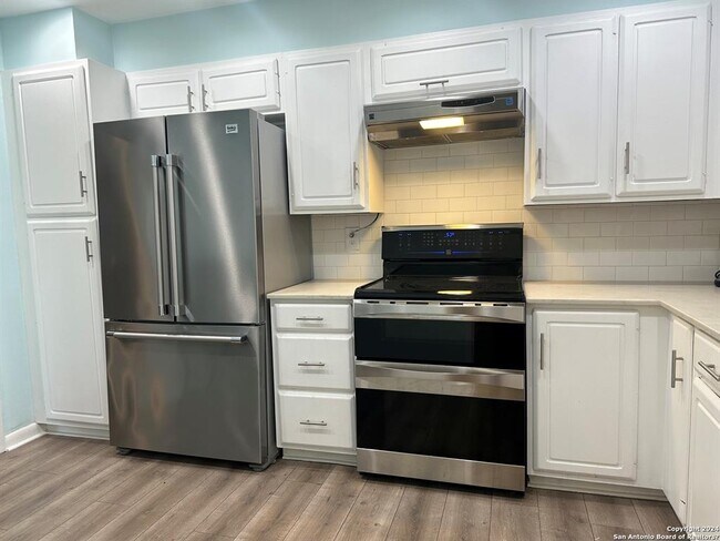 7887 Broadway San Antonio, TX 78209 photo 5