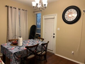 2960 East Old Settlers Boulevard, Round Rock, TX 78665 photo 2