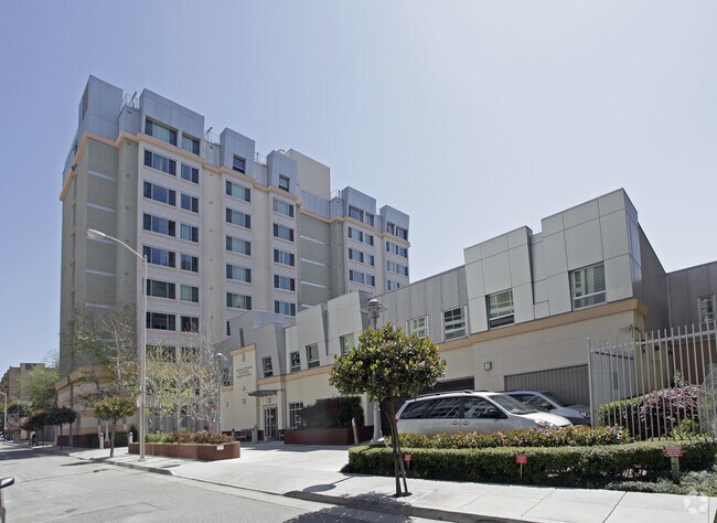 Silvercrest Senior Citizens' Residence photo 2