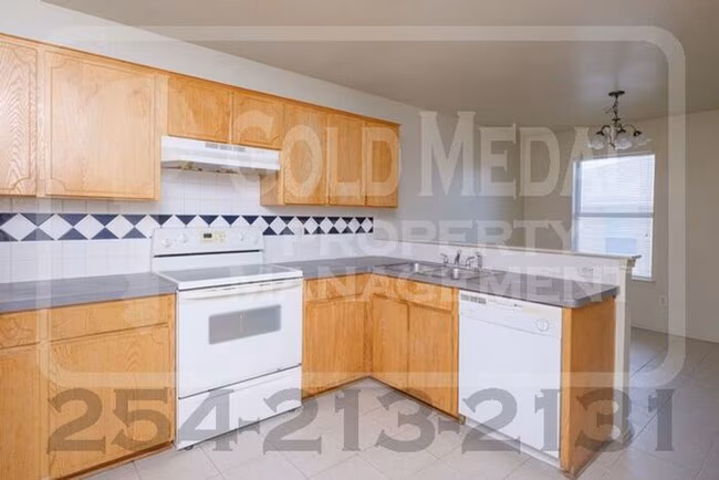 3402 Hereford Ln Killeen, TX 76542 photo 2