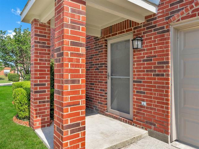 235 Yale Blvd Glenn Heights, TX 75154 photo 4