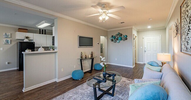 1901 Forest Oaks Drive, Houston, TX 77017 photo 5