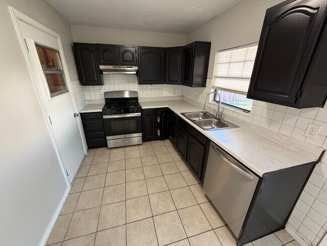 315 Paldao Dr Mesquite, TX 75149 photo 2