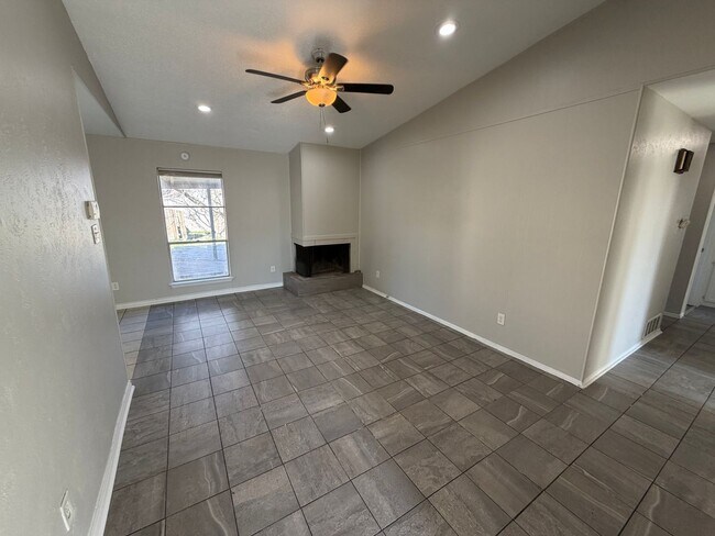 315 Paldao Dr Mesquite, TX 75149 photo 3