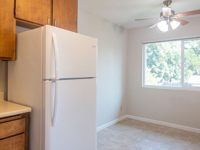 701 Mission Blvd Santa Rosa, CA 95409 photo 4