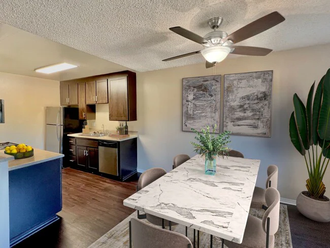 Shadow Ridge Apartments photo 3
