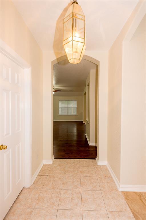 17234 Pecan Acres Drive, Sugar Land, TX 77498 photo 3