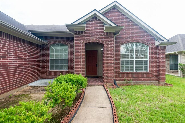 17234 Pecan Acres Drive, Sugar Land, TX 77498 photo 2