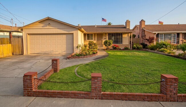 14864 Crosby St San Leandro, CA 94579 photo 2