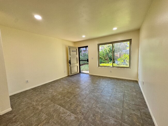 6624 Bell Bluff Ave San Diego, CA 92119 photo 2