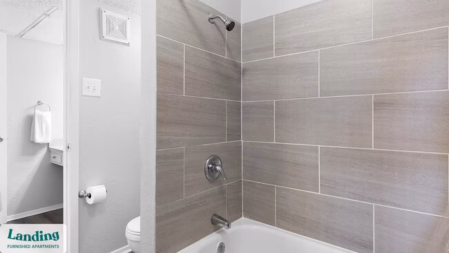 2300 Misty Ridge Cir Arlington, TX 76011 photo 2