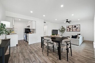 5911 Sheridan Ave Austin, TX 78723 photo 5