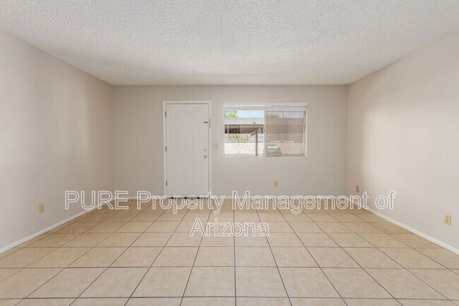700 W University Dr Tempe, AZ 85281 photo 2