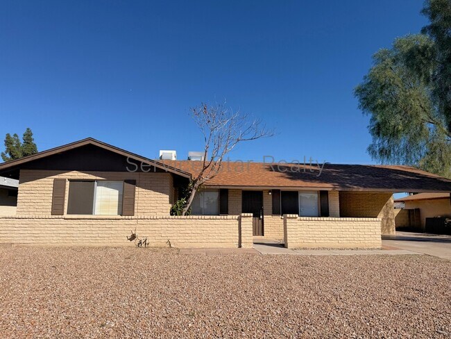 2924 W Myrtle Ave photo 2