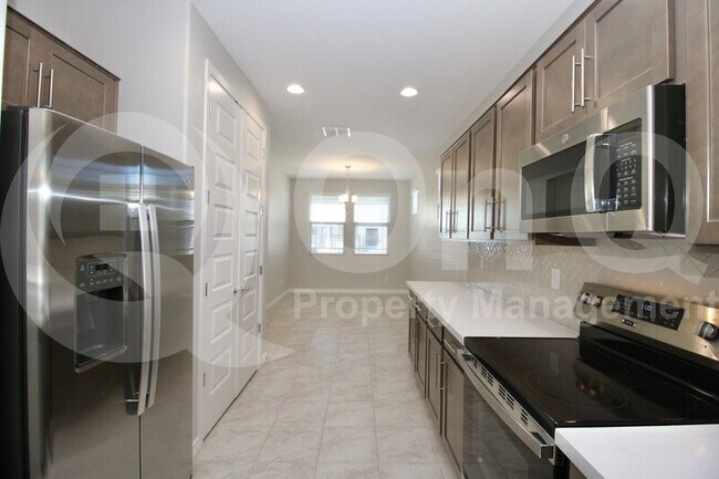 7931 East Quartet Avenue, Mesa, AZ 85212 photo 2