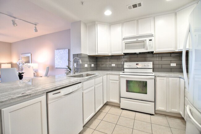 809 Auzerais Ave San Jose, CA 95126 photo 4