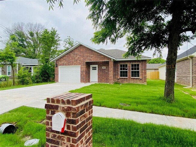1804 Cleveland Street, Greenville, TX 75401 photo 3