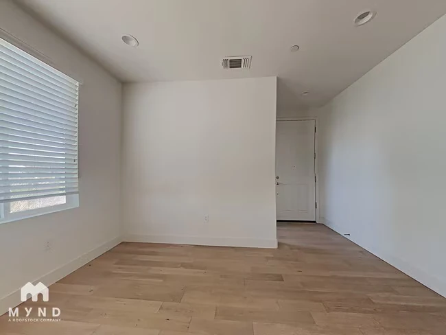 37768 Latitudes Ln Newark, CA 94560 photo 2