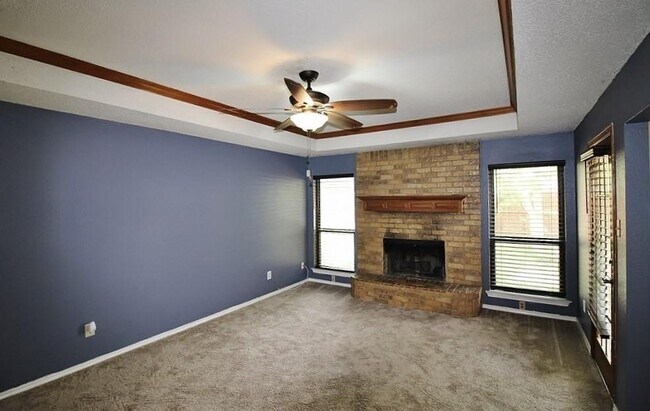 6506 Impala Dr Arlington, TX 76001 photo 2