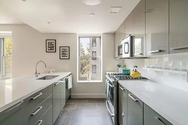 310 Clarkson Ave Brooklyn, NY 11226 photo 4