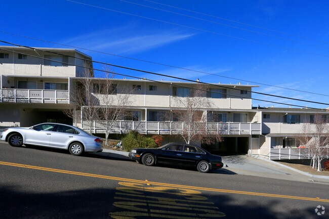 2760 Melendy Drive, San Carlos, CA 94070 photo 3