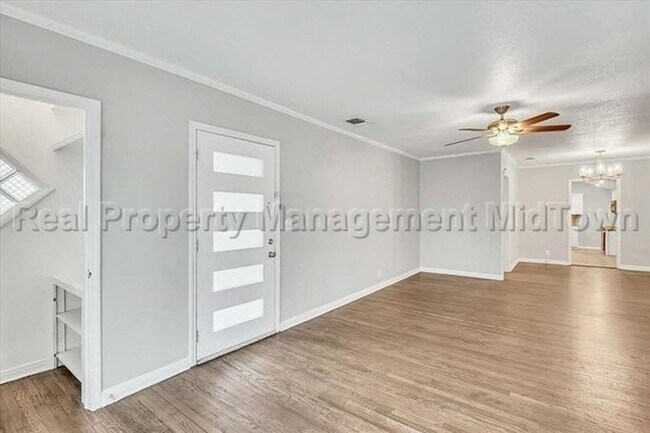 6400 Greenway Rd Fort Worth, TX 76116 photo 2