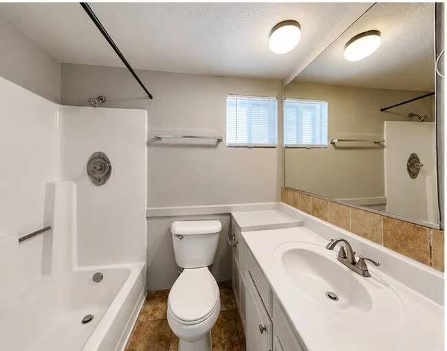 1402 W Mercer Ln Phoenix, AZ 85029 photo 3