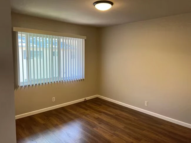 1146 W Hamilton Ave Campbell, CA 95008 photo 3