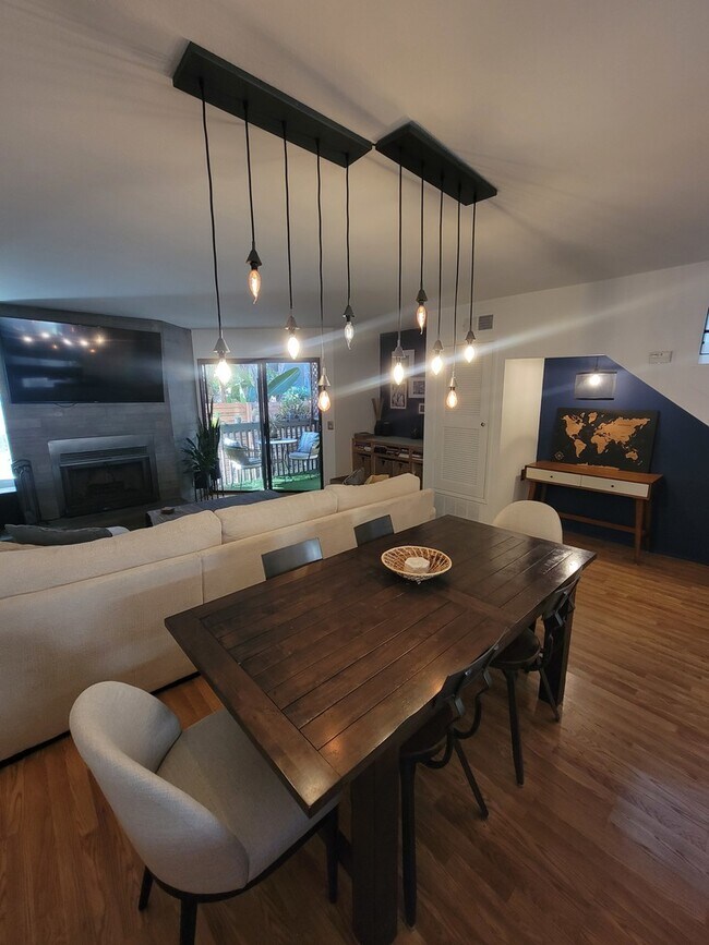 943 Torrance St San Diego, CA 92103 photo 2