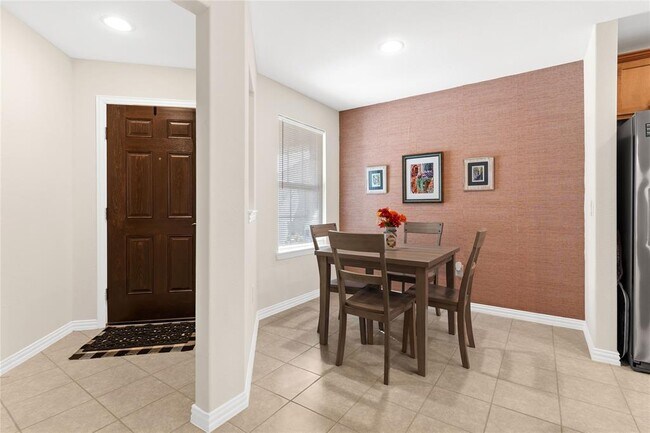 825 Hidden Eddy Dr McKinney, TX 75071 photo 3