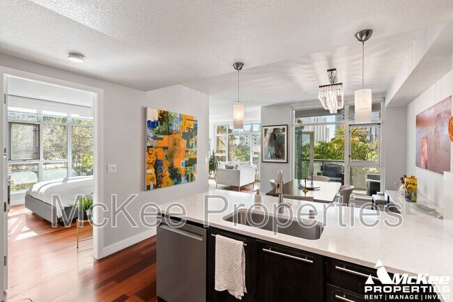 1199 Pacific Hwy San Diego, CA 92101 photo 2