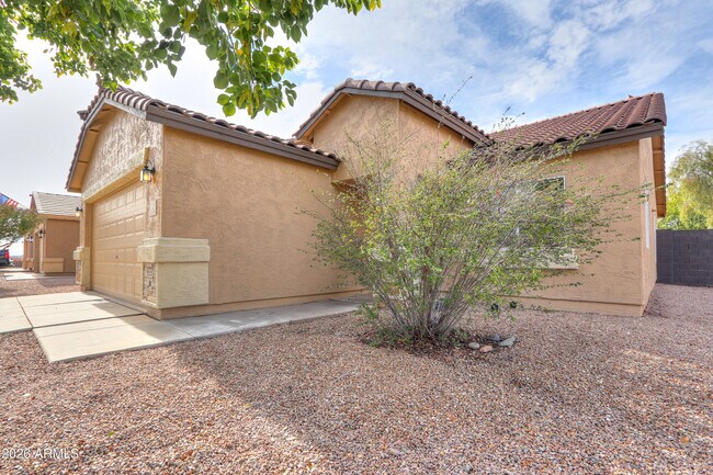 27976 N Gold Ln San Tan Valley, AZ 85143 photo 5