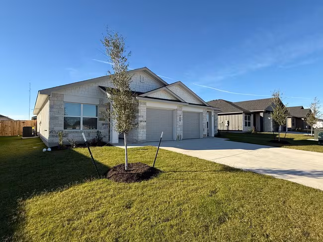 909 Cherry Laurel Ln Killeen, TX 76543 photo 2