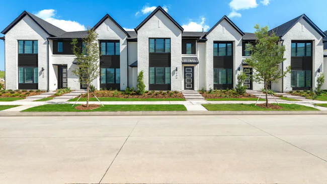 The Louise Townhomes photo 5