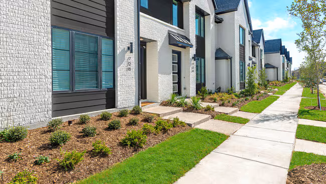 The Louise Townhomes photo 2