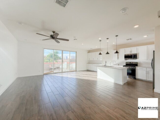 920 E Anderson Ave Phoenix, AZ 85022 photo 4