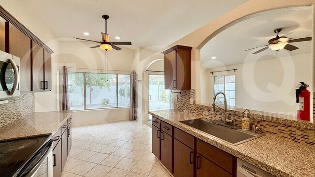 157 W Moore Ave Gilbert, AZ 85233 photo 3