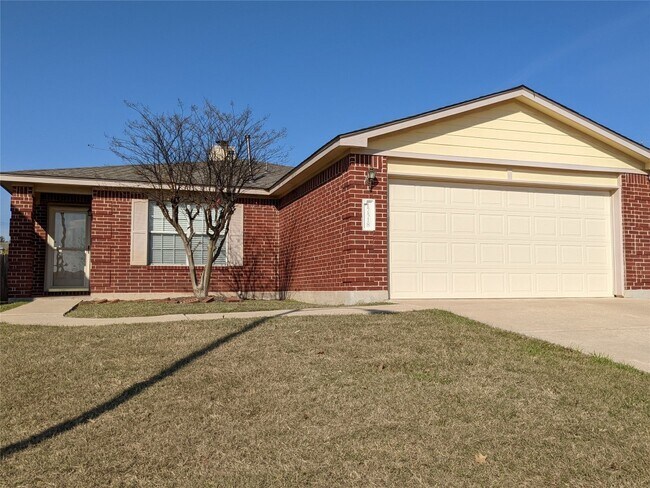17518 Wiseman Dr Pflugerville, TX 78660 photo 2