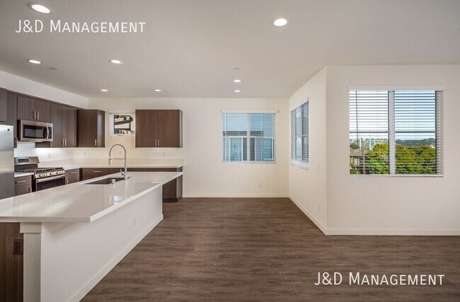 5845-5855 Riley St San Diego, CA 92110 photo 5