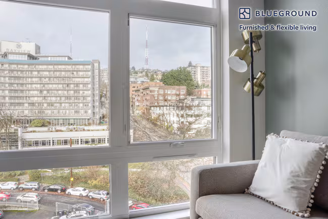 5 W Roy St Seattle, WA 98119 photo 5