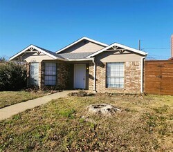 1703 Leroy Road, Dallas, TX 75217 photo 2