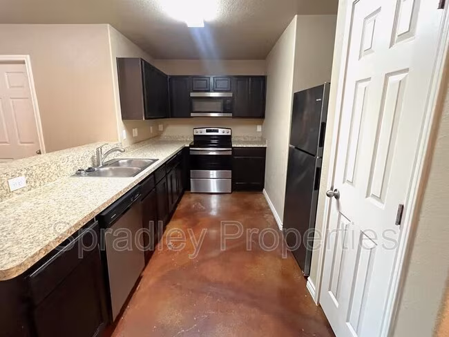 626 Laila Ln Belton, TX 76513 photo 4