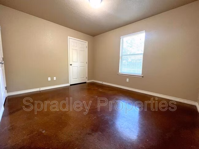 626 Laila Ln Belton, TX 76513 photo 5