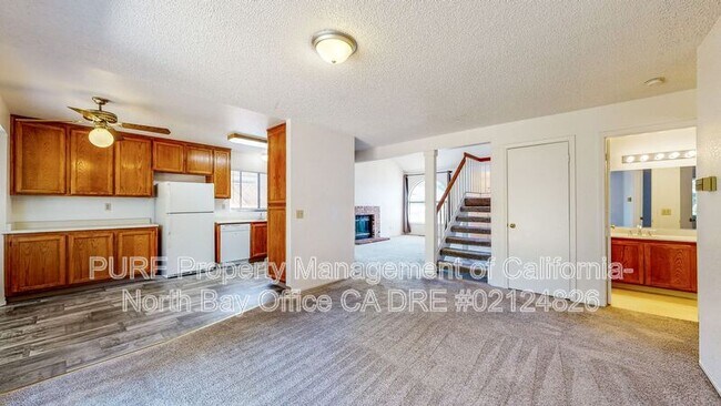 7474 Mercedes Way Rohnert Park, CA 94928 photo 2
